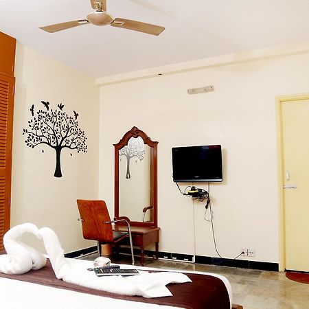 Rich Inn Suites - Next To Accord Metropolitian. Chennai Exterior foto