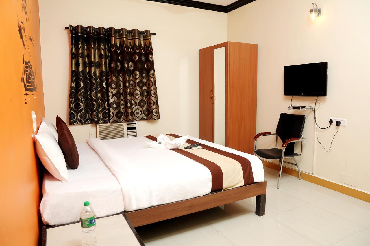 Rich Inn Suites - Next To Accord Metropolitian. Chennai Exterior foto