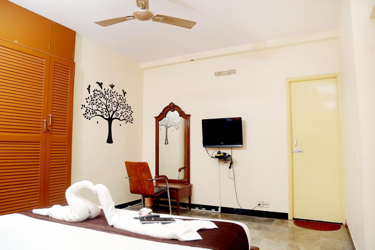 Rich Inn Suites - Next To Accord Metropolitian. Chennai Exterior foto